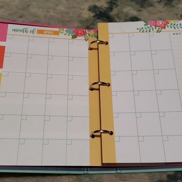 3 ring mini binder - Picture 3 of 6